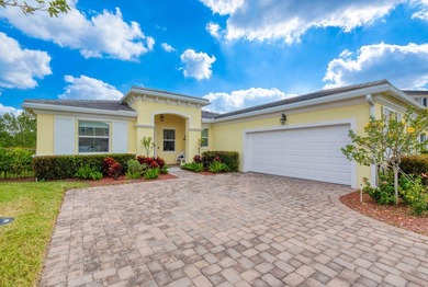 (private lake, pond, creek) Home For Sale in Port Saint Lucie Florida