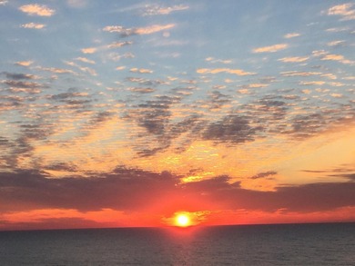 ABSOLUTELY GORGEOUS SUNSETS and panoramic views of the beach - photo 2