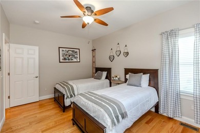 Immaculate and turnkey, this exceptional condominium offers - photo 13