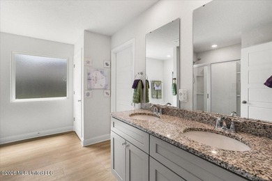 Beautifully maintained 4-bedroom, 2-bath home conveniently - photo 16