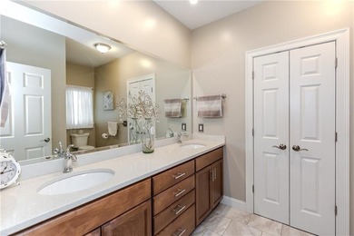 Immaculate and turnkey, this exceptional condominium offers - photo 18