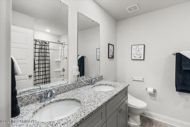 Beautifully maintained 4-bedroom, 2-bath home conveniently - photo 22