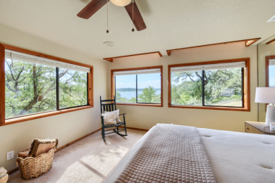 Multi level lake house on 3+ acres with Lake  views - photo 22