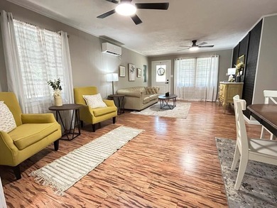 Welcome to this beautifully remodeled 2-bedroom, 1-bath home - photo 12