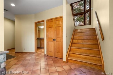 Livingston County's most magnificent property adorned by a solid - photo 12