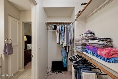 Welcome to this beautifully updated and very well maintained - photo 18