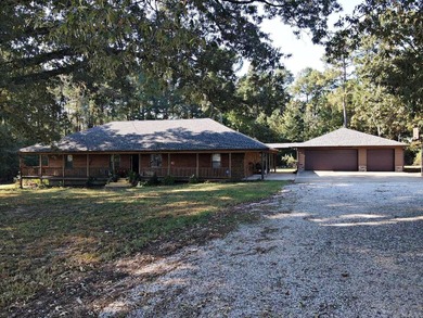 DeGray Lake Home For Sale in Bismarck Arkansas