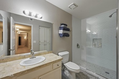 Welcome to this beautifully updated and very well maintained - photo 23