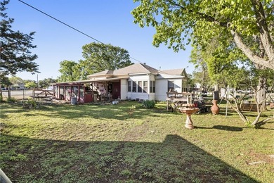Classic 1935 Kerrville property full of character, flexibility - photo 25