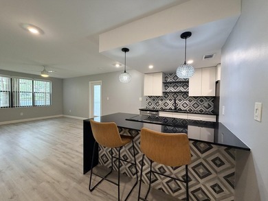 AMAZING. Truly, I must have this split bedroom two bedroom two - photo 3