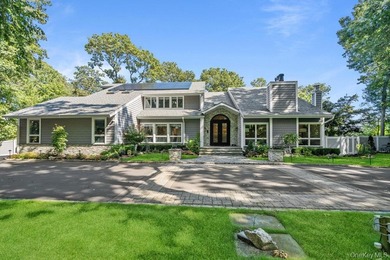 (private lake, pond, coastal) Home For Sale in Lloyd Harbor New York