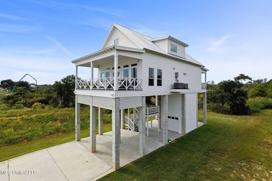 Beautiful beachfront home in Waveland! Sold fully furnished! - photo 3