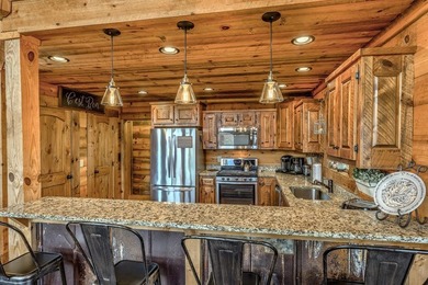 Introducing a remarkable mountain cabin that perfectly captures - photo 12
