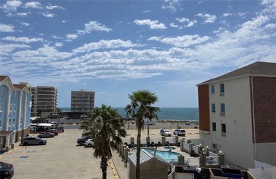 Welcome to this charming 1 bedroom, 1 bath condominium located - photo 17