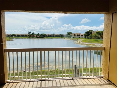 Lake Townhome/Townhouse For Sale in Fort Lauderdale, Florida