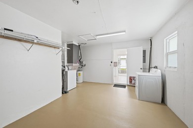 Meticulously updated and maintained, this beautiful 2Br/2Ba home - photo 23