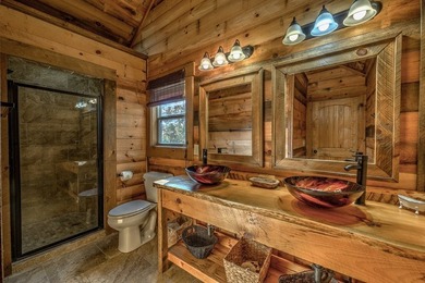 Introducing a remarkable mountain cabin that perfectly captures - photo 28