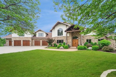 Colorado lodge meets West Des Moines luxury. This one-of-a-kind - photo 3