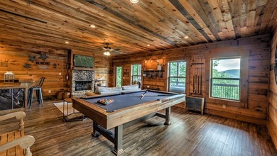 Introducing a remarkable mountain cabin that perfectly captures - photo 36