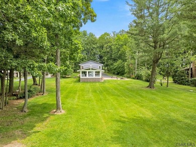 Welcome to your fully renovated Lake Stonycreek retreat! This - photo 8