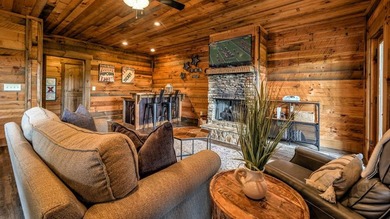 Introducing a remarkable mountain cabin that perfectly captures - photo 40