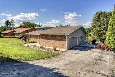 Discover lakeside living at its finest. This Steel frame - photo 5