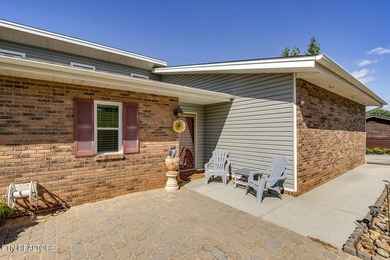 Discover lakeside living at its finest. This Steel frame - photo 8