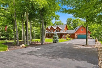 Spectacular Expedition Log home on three spacious lots in the - photo 3
