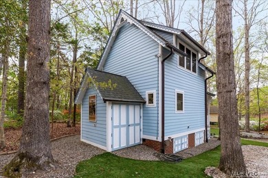 Welcome to this charming waterfront retreat offering the perfect - photo 9