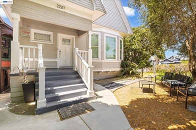 Exquisitely restored Victorian masterpiece in Oakland's Highland - photo 3