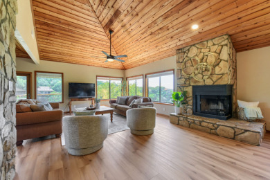 Multi level lake house on 3+ acres with Lake  views - photo 3