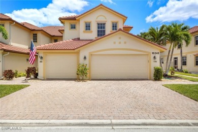 Lake Townhome/Townhouse For Sale in Fort Myers, Florida