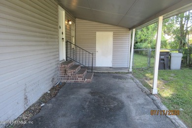 This adorable home is move in ready and is Real Property. All - photo 3
