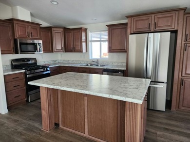 Lake Gregory Home For Sale in Crestline California