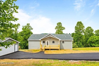 New Construction with lake views!!! Experience luxury living in - photo 3