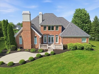 Timeless elegance defines this stately all-brick residence - photo 5