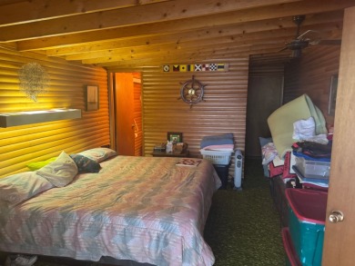 Rustic Charm & Lakeside Living! - photo 4
