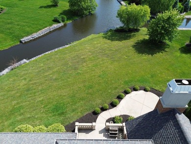Timeless elegance defines this stately all-brick residence - photo 10