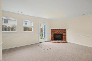 Best buy in Yorktown VA USA! Move-in ready! 2 story, 2 bedrooms - photo 7