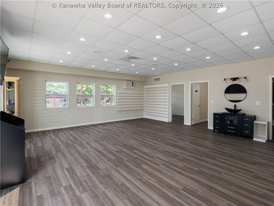 Historic riverfront home offering 1,967 sq ft on a .30-acre flat - photo 12