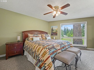 Experience resort style living in this upper-level 2 bedroom, 2 - photo 14