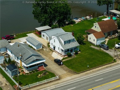 Historic riverfront home offering 1,967 sq ft on a .30-acre flat - photo 16