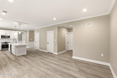 NEW CONSTRUCTION! Check out this newly built home in the highly - photo 21
