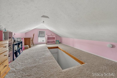 Beautifully maintained lakefront home offering 40 feet of - photo 22