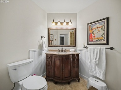 Experience resort style living in this upper-level 2 bedroom, 2 - photo 22