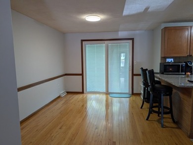Welcome home to desirable Williamsburg I. This Cape style unit - photo 7