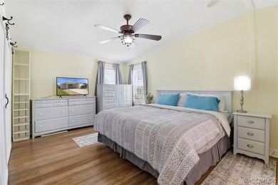 ***HOME DID NOT FLOOD INSIDE*** Seller is offering a $12,000 - photo 26