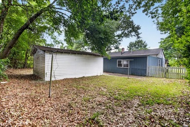 NEWLY REMODELED HOME WITH TWO GARAGES!Welcome to this charming - photo 31