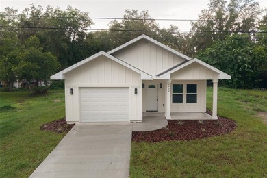 BRAND NEW BUILD! Located in the Copeland community, this 3 - photo 1
