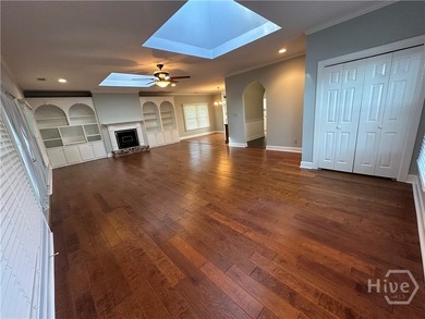 Move in ready 3 bedrrom 2 bath home with partial water view - photo 3